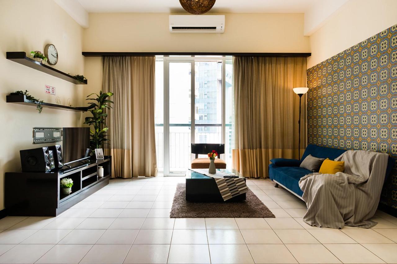 Hotel Hauzz Seri Bukit Ceylon